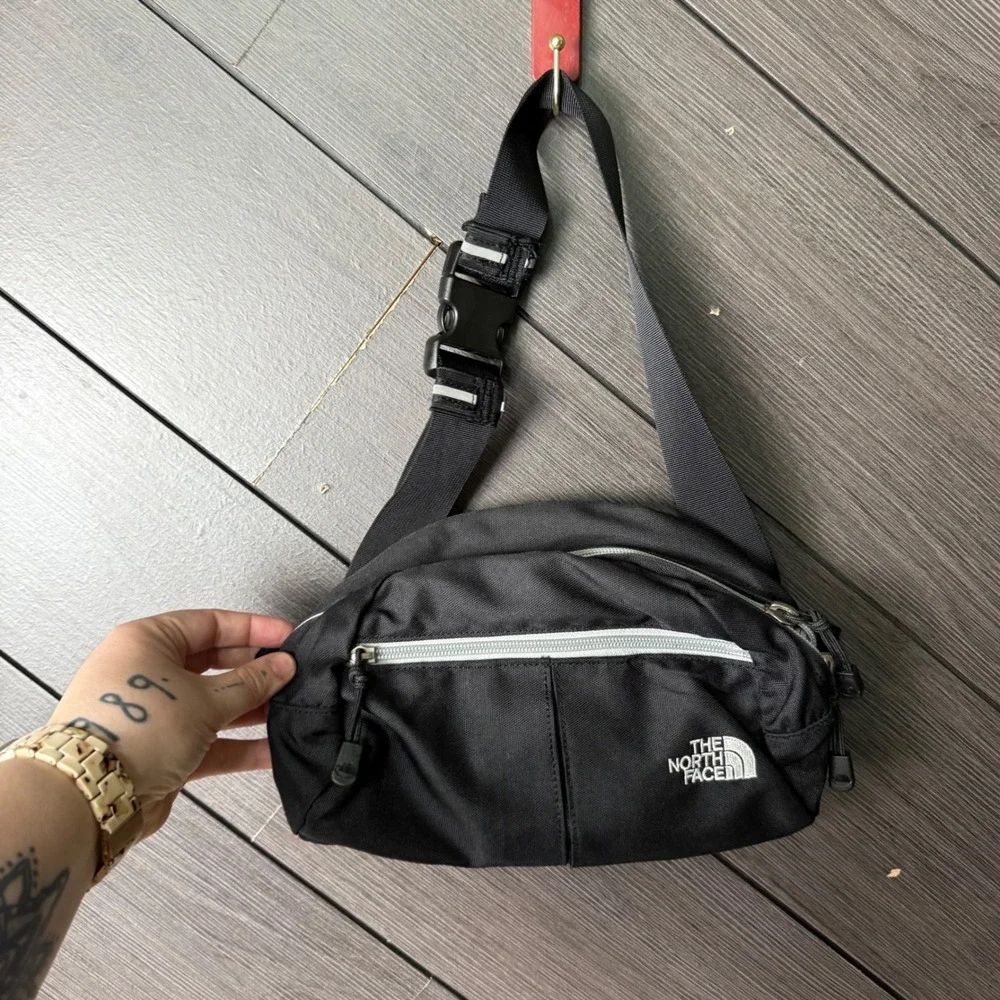 The North Face Black Lumbar Waist Pack Fanny Pack Crossbody Bag Multiple Pockets